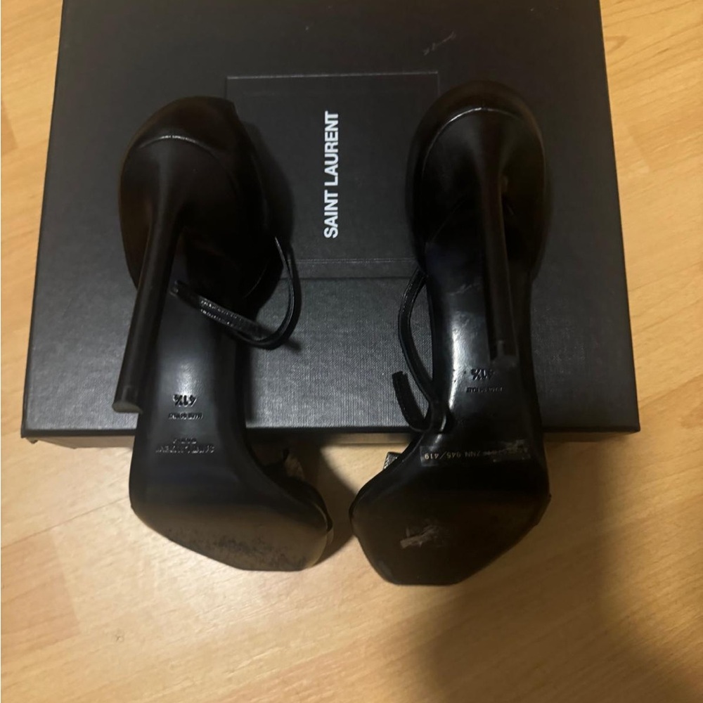 Saint Laurent Black Heels with Metallic Bow - Picture 6 of 6